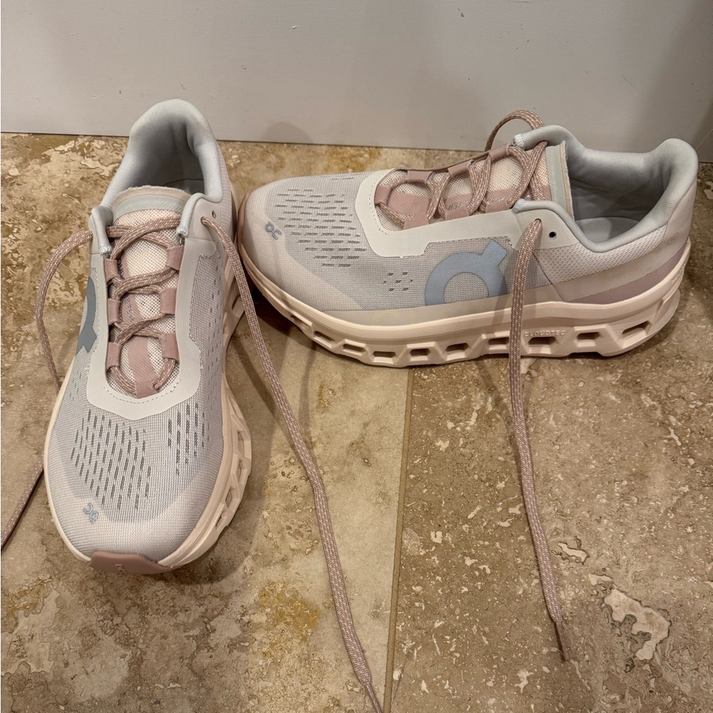 On cloud monster women’s running shoes